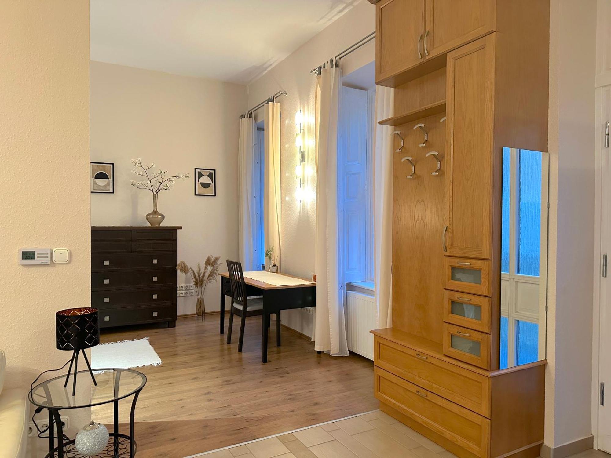 Heart Of The Cozy Corner With Free Parking & Ac Апартаменты